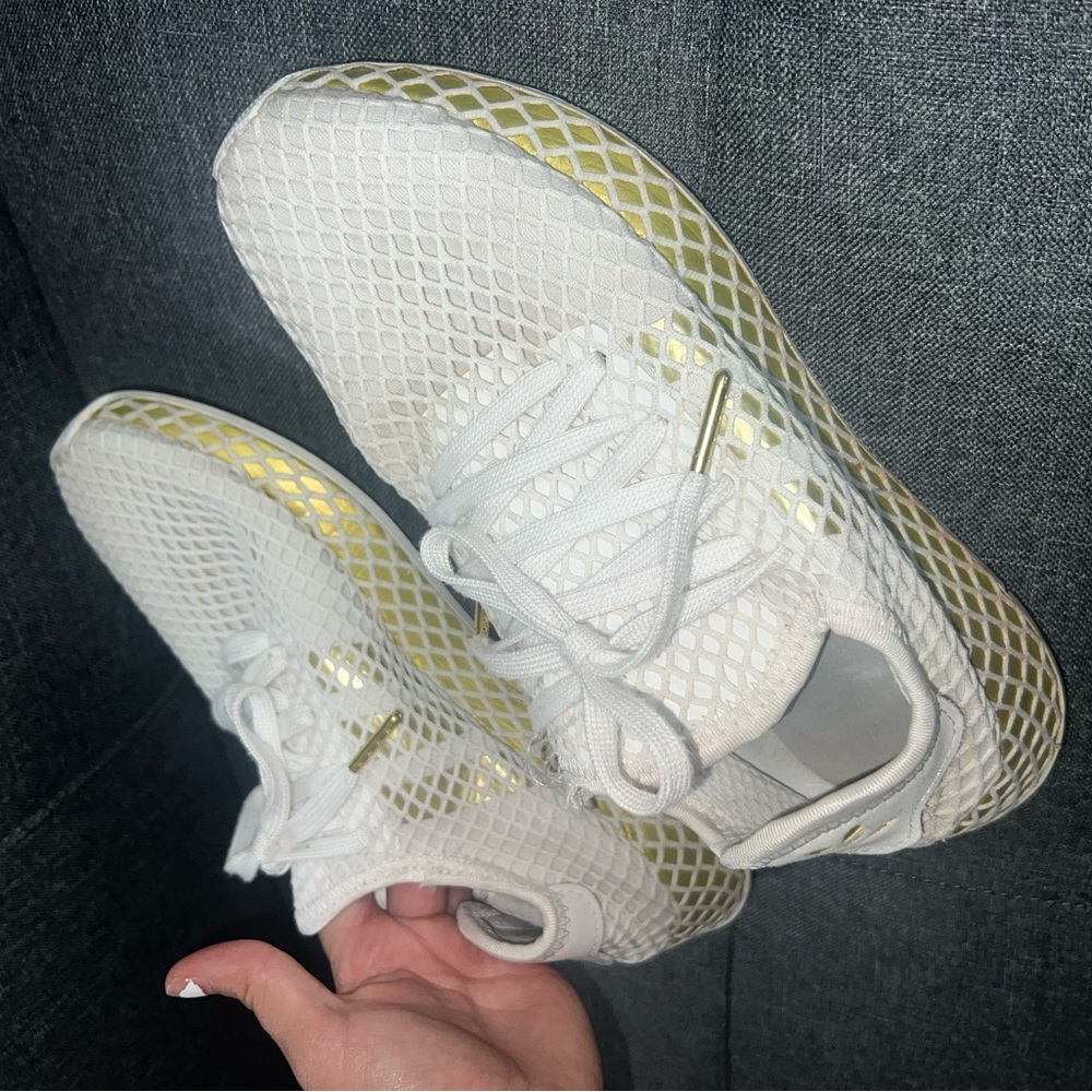 Adidas Deerupt runner- white gold metallic